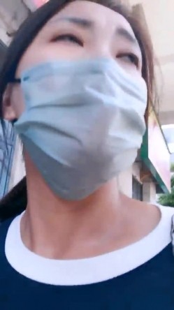 淫荡少妇人妻，20小时【放肆的水娃】，无论是外出游玩买菜，还是开车做饭休息，真空跳蛋不离身随时喷，吃饭也能喷水 截图6
