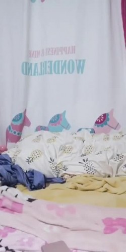 网红美女道具自慰男女喷 第二场，这个牛逼露脸，不知道是干出血还是来姨妈，爆操带血的骚逼痛并快乐着 截图7