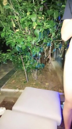 勾引表弟【樱桃小丸子】，别墅淫乱大战，表姐很喜欢女上位，这样插得更深，‘啊啊啊你射的好多啊，拿点纸给我垫垫’！ 截图8