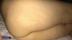 少妇被情人灌醉后出卖,四指头塞逼.脚拇指塞菊,和朋友一起玩! 截图12
