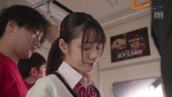 MIDV-185 通学中の電車で痴●集団にイキ堕とされた私… 嫌がる制服女子の身動きを奪い敏感性 截图1