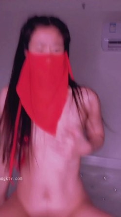 【极品淫妻 ️疯狂绿帽】蜜桃臀超淫妻『青青』古装民国风女友的淫荡小穴必须内射抽插才能满足 架起来操更刺激哟 截图15