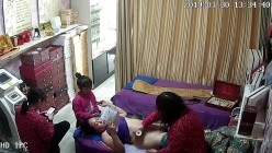 偷窥美容院，阿姨带着小闺女过来见识，当了家庭主妇人胖起来，这不过上好日子了理疗下肚子，享受生活~ 截图13