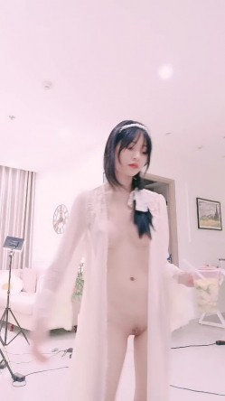 9分颜值辩子妹妹！外表甜美细腰美乳！全裸收费房，掰开骚穴特写，说话声音嗲嗲，翘起美臀摇摆 截图7
