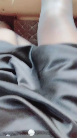 【农村骚娘们儿】贵在真实农村超骚御姐户外露出真空跳蛋自慰掰穴展示跳蛋震穴超级带劲 截图11