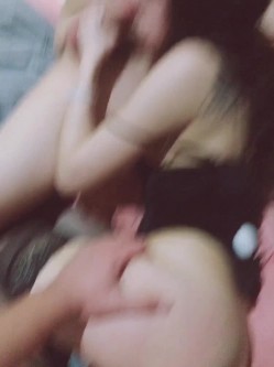 极品身材高挑御姐『YH216』绿帽男友找单男操性瘾女友 自己一旁观看撸屌 截图8
