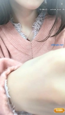 这才是真正的魔鬼身材，美少女拥有如此傲人的身材，丝袜美腿 木瓜大奶子【贵在真实】办公室自己工位上自慰，公司厕所里自慰 截图9
