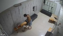 舞蹈班《监控破解》偷拍多位美女学员后台换衣服 截图4