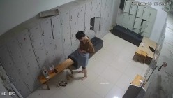 舞蹈班《监控破解》偷拍多位美女学员后台换衣服 截图5