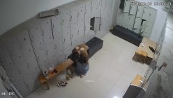 舞蹈班《监控破解》偷拍多位美女学员后台换衣服 截图7