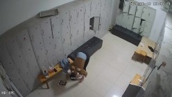 舞蹈班《监控破解》偷拍多位美女学员后台换衣服 截图9