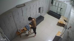 舞蹈班《监控破解》偷拍多位美女学员后台换衣服 截图13