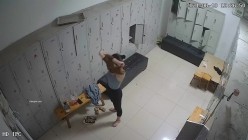 舞蹈班《监控破解》偷拍多位美女学员后台换衣服 截图16