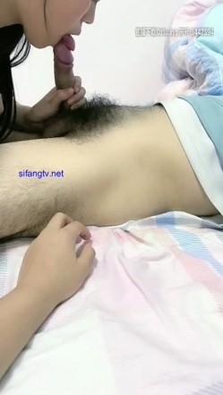 和戴眼镜骚货表嫂偷情啪啪 漂亮美乳表嫂玩游戏拉过来就操 无套直接插浪穴 后入冲刺内射 大屌干到穴洞外翻 截图9