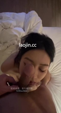 【真实约妹合集】，杭州职业技术学校小母狗，交友软件刚认识，带到酒吧微醺后，回酒店被大屌扇脸，露脸 截图1