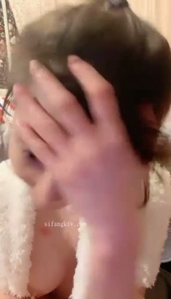 新人！御姐 ️超级迷人~淫荡美少妇~自慰喷水！双腿都在颤抖 ️极度诱惑！ 截图12