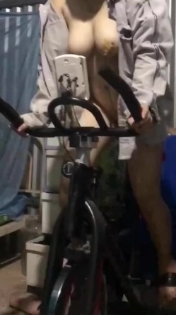 自从花重金买了这个情趣跑步机之后 媳妇儿每天都对它爱不释手！ 截图3