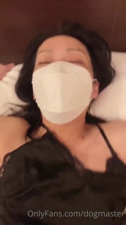 地狱调教大咖【狗王】私拍第二季~吃精双通车震各种刺激玩法无水原画 截图15