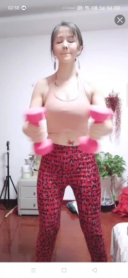 最新抖音泄密！大奶风骚熟女【小妈】骚舞自慰啪啪 截图12