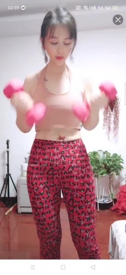 最新抖音泄密！大奶风骚熟女【小妈】骚舞自慰啪啪 截图15