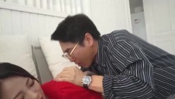 50岁继母的诱惑 截图5