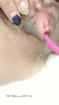 气质少妇深夜和炮友啪啪秀 逼里塞跳蛋 床上口交 舔逼 女上位 后入各种姿势操 截图2