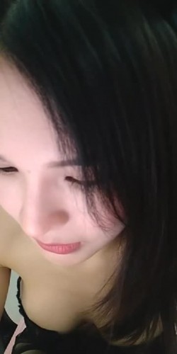 最纯美女校花苏苏沦为欲望的性奴，全程露脸情趣装扮身材很好，道具抽插无毛骚逼浪叫精彩连播叫声骚浪 截图15