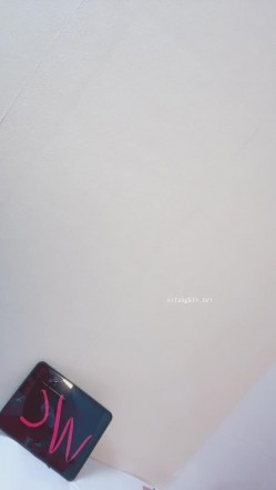 哇，清纯校花，终于为了钱脱了，【大螃蟹】，无毛透明的粉逼，特写，好肥美，颜值高小仙女让人难以自拔的美！ 截图8