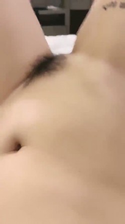 【 奶球的球迷车模闺蜜】无套操得乳浪迭起，菊花破处，连续内射高潮不断，简直就是一场性爱 截图15
