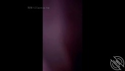 【意淫自己妹妹】洗浴中心跟妹妹偷情，心惊胆跳的，不过瘾还去天台找刺激 截图2