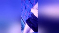 超大巨乳模特女神【费若拉】 大尺度洗澡露点，揉奶，被肏得哇哇叫！和闺蜜前胸贴后背，和闺蜜说：这视频绝对火 哈哈。 截图8