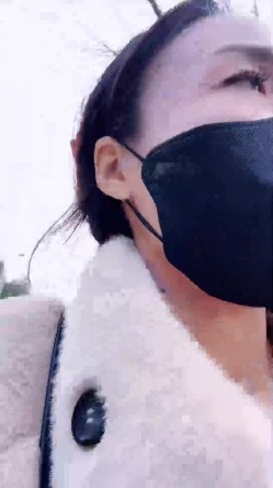名媛极品黑丝御姐【小夭儿】商场户外~丝袜高跟~跳蛋狂震喷水 截图3