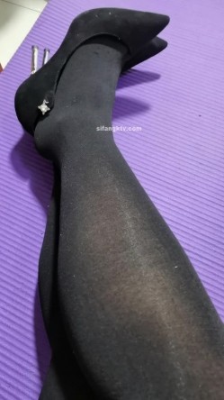 广场舞女人味十足肥臀大奶成熟阿姨【波波姐】最新定制作品 淫语挑逗 露鲍露奶情趣摇摆挑逗 截图4
