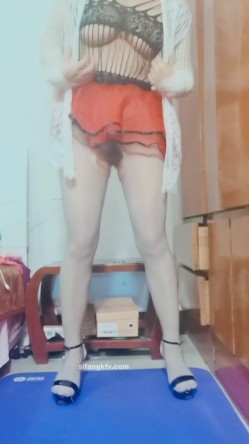 广场舞女人味十足肥臀大奶成熟阿姨【波波姐】最新定制作品 淫语挑逗 露鲍露奶情趣摇摆挑逗 截图9