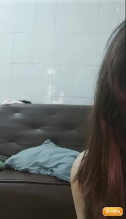 极品高颜冷艳御姐，反差小妈感女主播「金刚护撸娃」「小奶猫」密码房激情淫语撩骚，和姐妹下海大秀，互舔互口 截图5