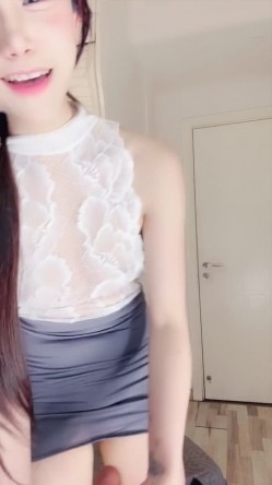 七彩主播【安小然】丝袜小姨子勾引姐夫口交骑乘啪啪 截图5