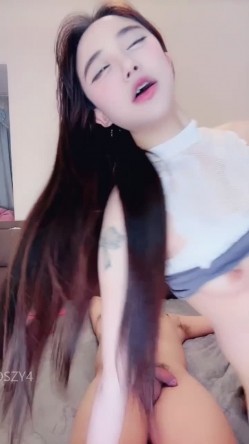 七彩主播【安小然】丝袜小姨子勾引姐夫口交骑乘啪啪 截图15