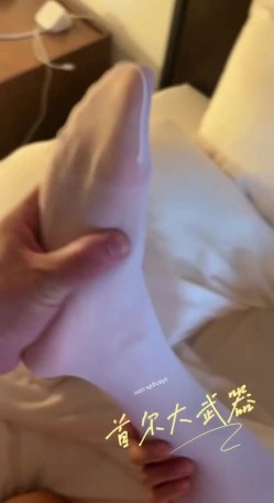 人生赢家，约炮大神【首尔大武器】推特福利，为国争光，国人移居首尔，3P尝遍中韩各路女神 截图7