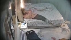 大学城续 这两人太激情了 干个不停 男人舔逼舔菊把女人搞得颤抖 打桩更是全力猛砸 再直接内射 截图3
