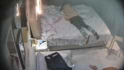 大学城续 这两人太激情了 干个不停 男人舔逼舔菊把女人搞得颤抖 打桩更是全力猛砸 再直接内射 截图6