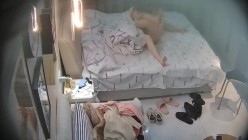 大学城续 这两人太激情了 干个不停 男人舔逼舔菊把女人搞得颤抖 打桩更是全力猛砸 再直接内射 截图16