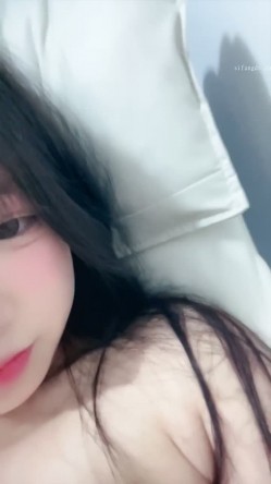 清纯漂亮邻家小妹，初恋的感觉【呆呆小猫】下海福利，扣穴自慰敏感型，很有撸点 截图12