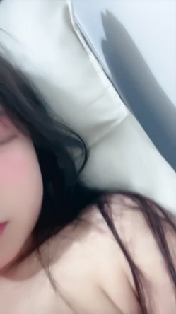 清纯漂亮邻家小妹，初恋的感觉【呆呆小猫】下海福利，扣穴自慰敏感型，很有撸点 截图15