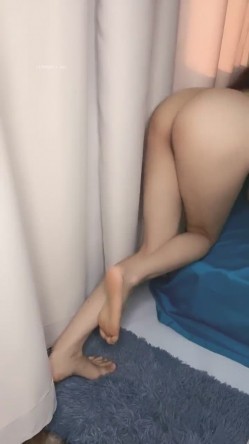 稀有火爆尤物【柠美】诱舞自慰，狂插无套啪，内射安排，短期下海尤物，可遇不可求 截图5