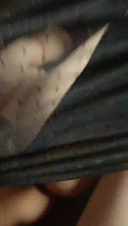 李教授偷情良家人妻户外车震啪啪，全程露脸吃奶子舔逼，口交大鸡巴抠她骚穴，大鸡巴真硬草着菊花还抠逼刺激 截图7