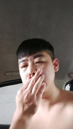 李教授偷情良家人妻户外车震啪啪，全程露脸吃奶子舔逼，口交大鸡巴抠她骚穴，大鸡巴真硬草着菊花还抠逼刺激 截图11