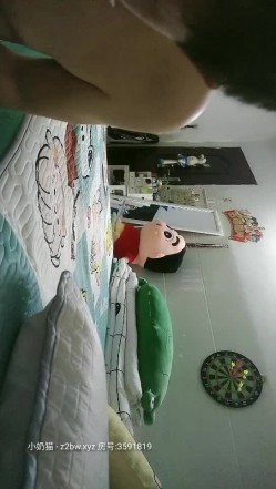 经典约啪大神【野狼出击】今晚在表姐家住宿 骚娘们遇上脂粉客 老王无套爆操安全期表姐 冲刺内射 高清源码录制 截图14