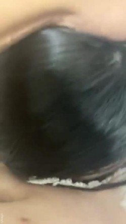 快手女神 ️-夏宝- ️ 这小翘臀、小美乳，穿着粉色裙子，吃鸡坐骑、内射 等会等会你不要射那么快嘛，淫叫声十分精彩 截图2