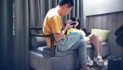 9总全国探花黄衣牛仔短裤妹子，调情舔奶口交上位骑乘猛操呻吟娇喘 截图2