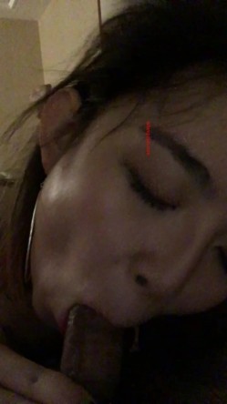 【某云盘泄密】高质量美女自拍打炮流出，大学生逼逼粉 截图1